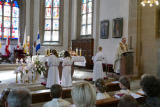 1. Heilige Kommunion in St. Crescentius (Foto: Karl-Franz Thiede)